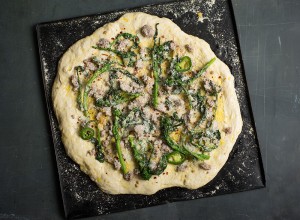 preparing-broccoli-rabe-pizza-andyboy