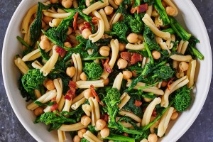 short-pasta-broccoli-rabe-chickpeas