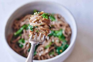 peanut-soba-noodles-with-broccoli-rabe