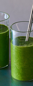 broccoli-rabe-tropical-power-smoothie-andyboy