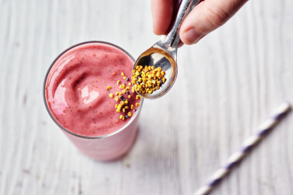 bee-pollen-berry-rabe-smoothie