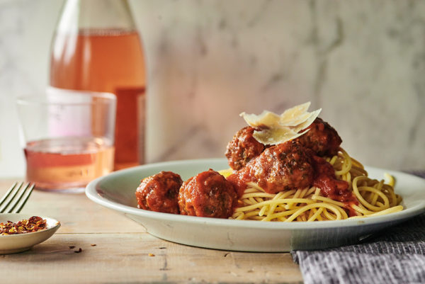 slow-cooker-meatballs-with-spaghetti