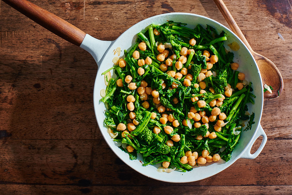 Broccoli Rabe with Chickpeas, Za’atar, and Tahini Drizzle 