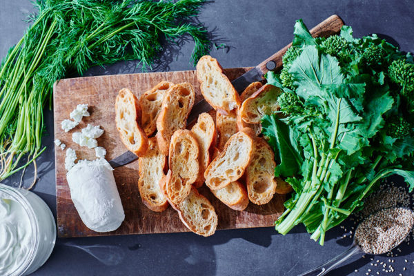 broccoli-rabe-sesame-crostini