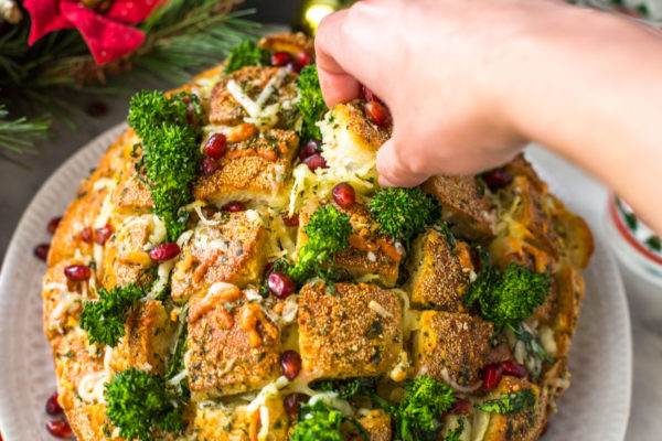 broccoli-rabe-fennel-pull-apart-bread