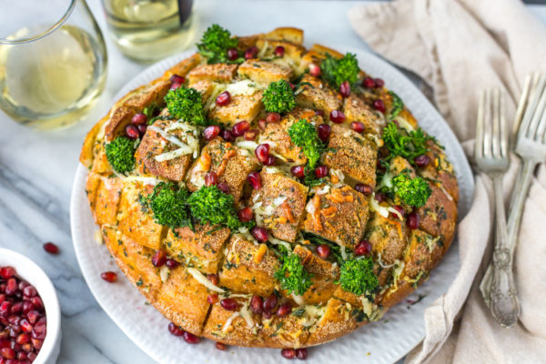 broccoli-rabe-fennel-pull-apart-bread